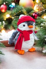 Pingu Kırmızı Şapkalı Penguen Gri Peluş Oyuncak Uyku ve Oyun Arkadaşı