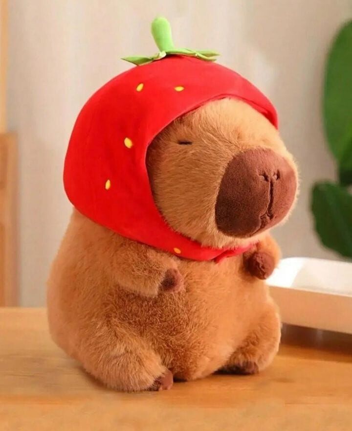 Çilek Şapkalı Cppy,Peluş Cappy,33 Cm Kapibara Peluş Oyuncak