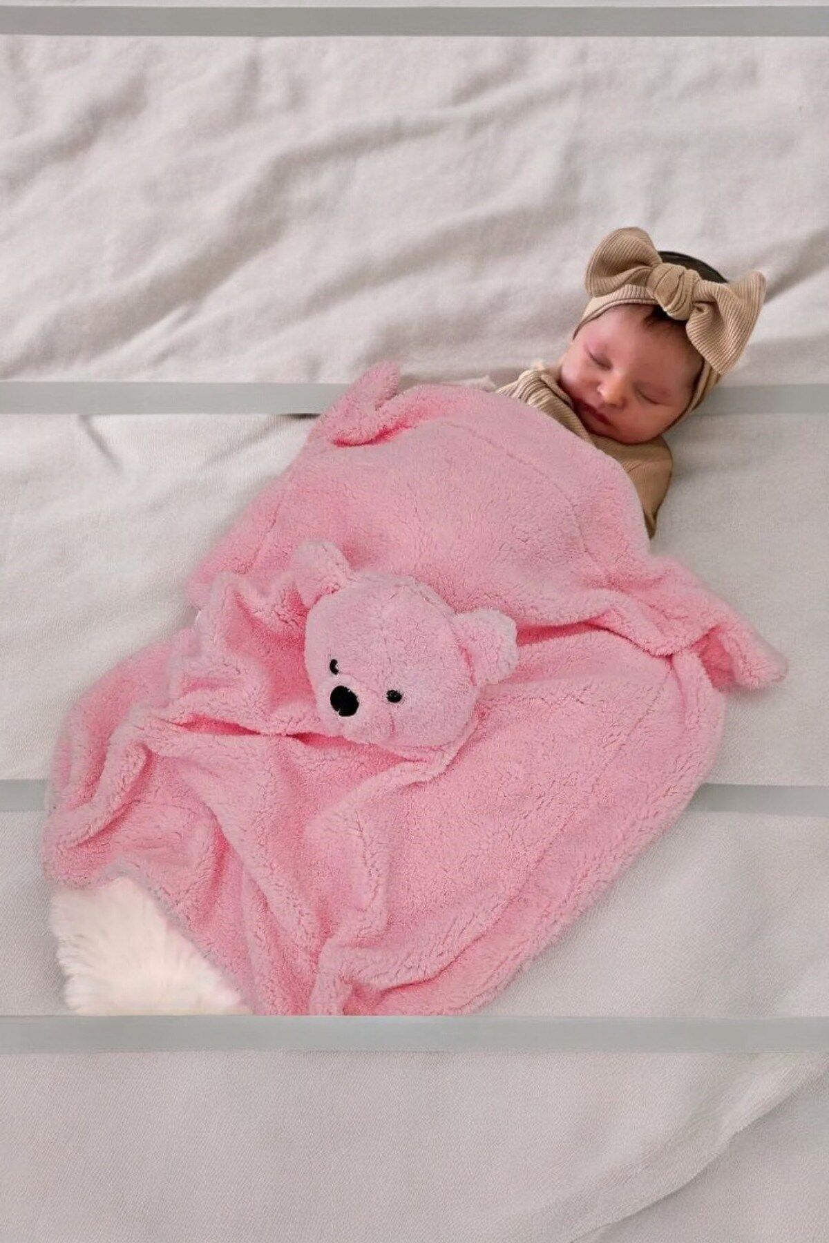 Mellito Toyzz Pembe Ayı Uyku Arkadaşı Çanta Hediyeli Peluş Battaniye Oyuncak 70×70