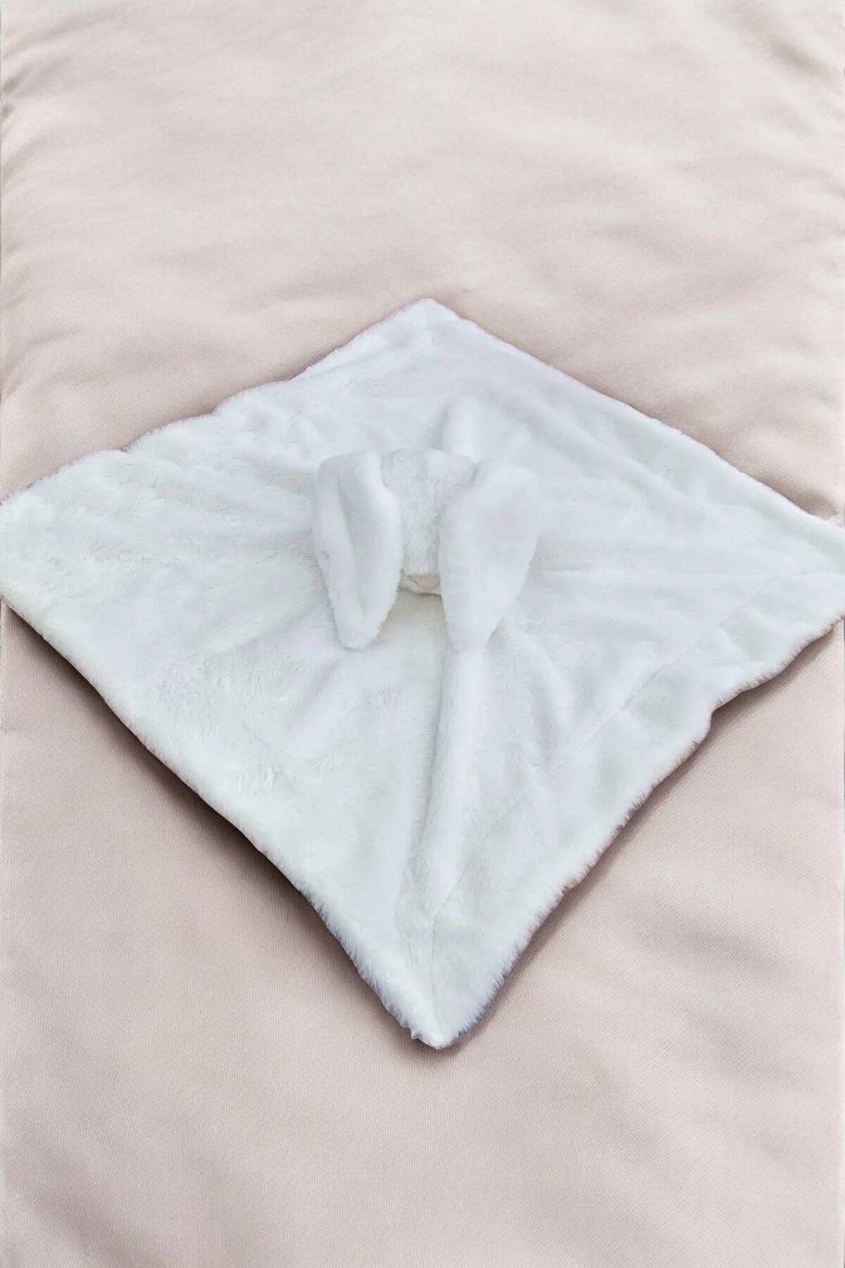 Tavşan Uyku Arkadaşı Çanta Hediyeli Peluş Battaniye Oyuncak